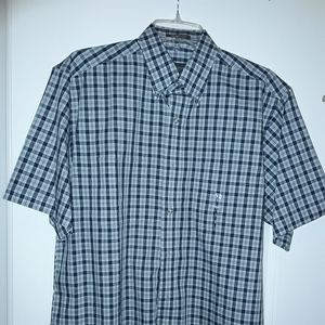 Men's bottondown short sleeve shirt